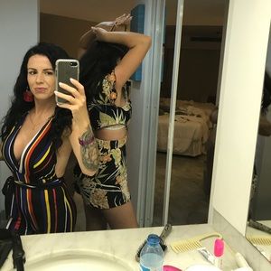 Meet your Posher, Malvina